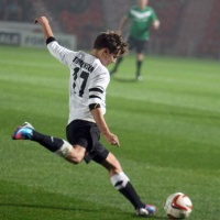 Louis Tomlinson Playing Football