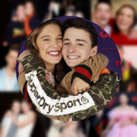 2048 Noah Schnapp and Millie Bobby Brown